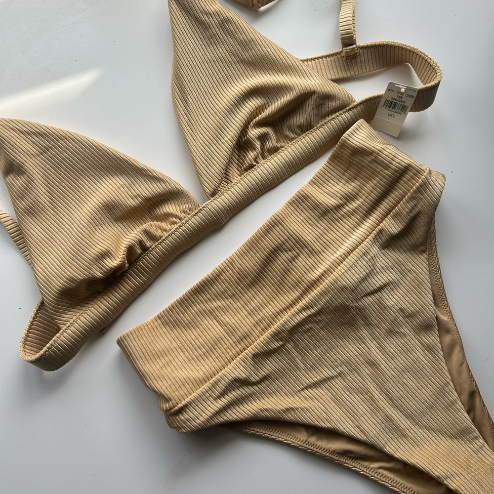 AERIE High Cut Cheeky Swim Bottom, Size SMALL. Gently used.